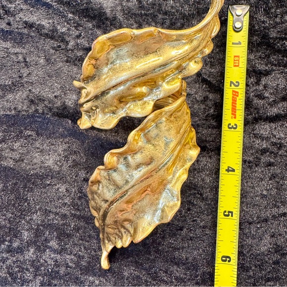 Zara Textured Gold-tone bracelet - Picture 5 of 6